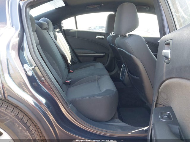 Продажа на аукционе авто 2017 Dodge Charger Se Rwd, vin: 2C3CDXBG1HH635101, номер лота: 44083266