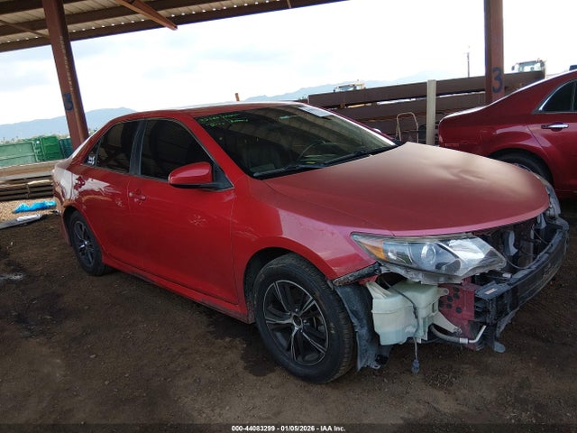 4T1BF1FK4EU835777 Toyota CAMRY SE