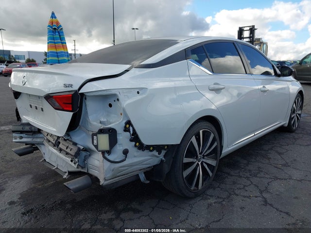 1N4BL4CV3NN367571 Nissan Altima Sr Fwd