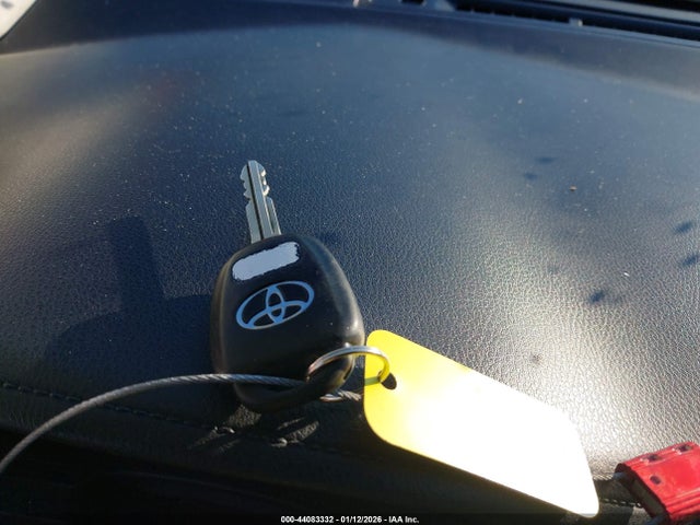 5YFBURHE5FP347081 Toyota Corolla Le Plus