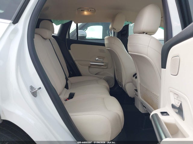 44083397 :رقم المزاد ، W1N4N4GB2MJ239978 vin ، 2021 Mercedes-benz Gla 250 مزاد بيع