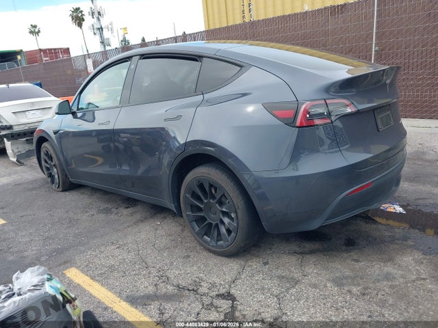 Продажа на аукционе авто 2023 Tesla Model Y, vin: 7SAYGDEE8PA055656, номер лота: 44083429
