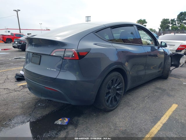 Продажа на аукционе авто 2023 Tesla Model Y, vin: 7SAYGDEE8PA055656, номер лота: 44083429