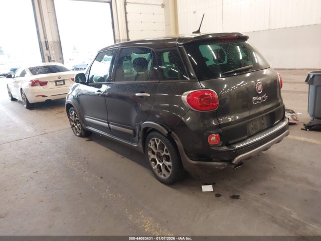 2014 FIAT 500L ZFBCFADH1EZ010849 Photo 2