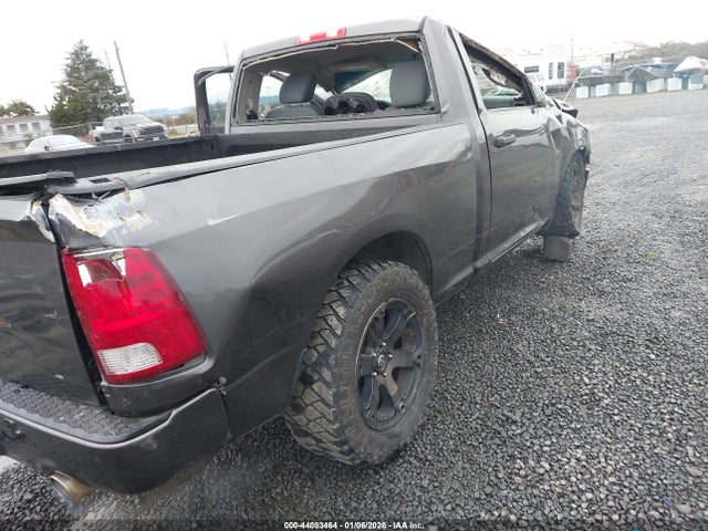 3C6JR7AT5GG154583 RAM 1500 Express