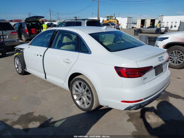 2019 AUDI A4 WAUGMAF4XKN007138 Photo 2