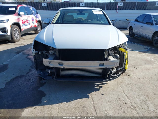 2019 AUDI A4 WAUGMAF4XKN007138 Photo 5