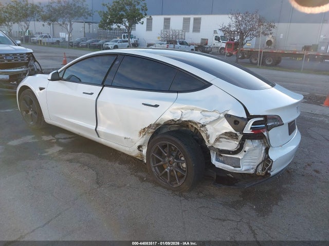 2023 TESLA MODEL 3 5YJ3E1EA2PF576982 Photo 2