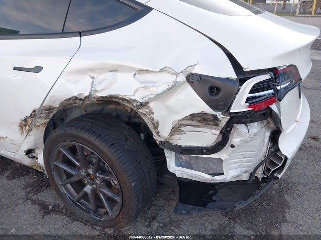 2023 TESLA MODEL 3 5YJ3E1EA2PF576982 Photo 5