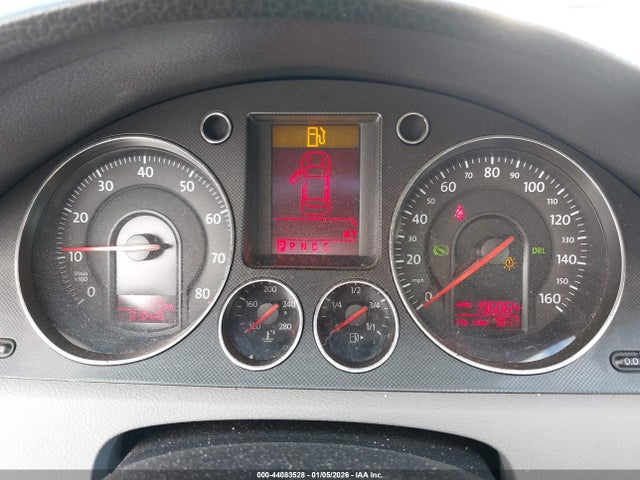 44083528 :رقم المزاد ، WVWAK73C16P179680 vin ، 2006 Volkswagen Passat 2.0t مزاد بيع