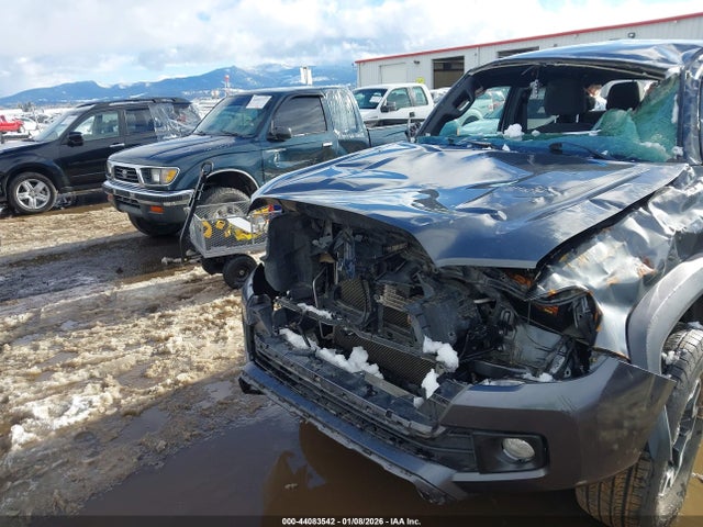 3TMCZ5ANXKM261100 Toyota Tacoma Trd Off Road