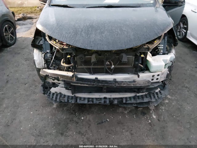 Toyota SIENNA LE 2021 5TDKRKEC2MS028978 Image 6