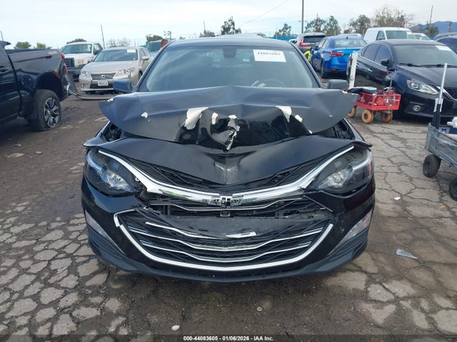 1G1ZD5ST6NF176032 Chevrolet Malibu Fwd Lt