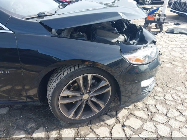 1G1ZD5ST6NF176032 Chevrolet Malibu Fwd Lt