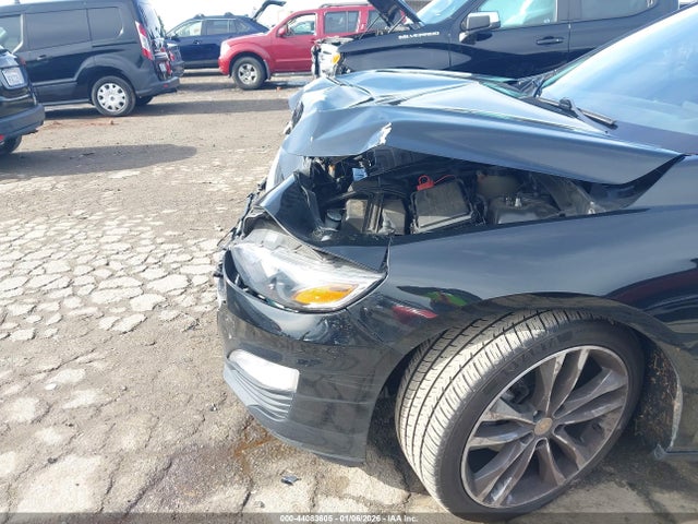 1G1ZD5ST6NF176032 Chevrolet Malibu Fwd Lt