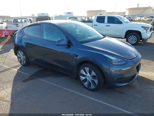 2023 TESLA MODEL Y 7SAYGDEE2PF898111 Photo 0