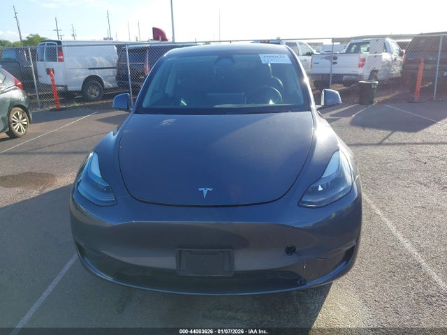 2023 Tesla Model Y Awd/long Range Dual Motor All-wheel Drive მანქანა იყიდება აუქციონზე, vin: 7SAYGDEE2PF898111, აუქციონის ნომერი: 44083626