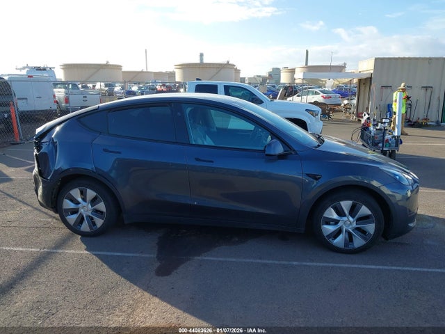 2023 Tesla Model Y Awd/long Range Dual Motor All-wheel Drive მანქანა იყიდება აუქციონზე, vin: 7SAYGDEE2PF898111, აუქციონის ნომერი: 44083626