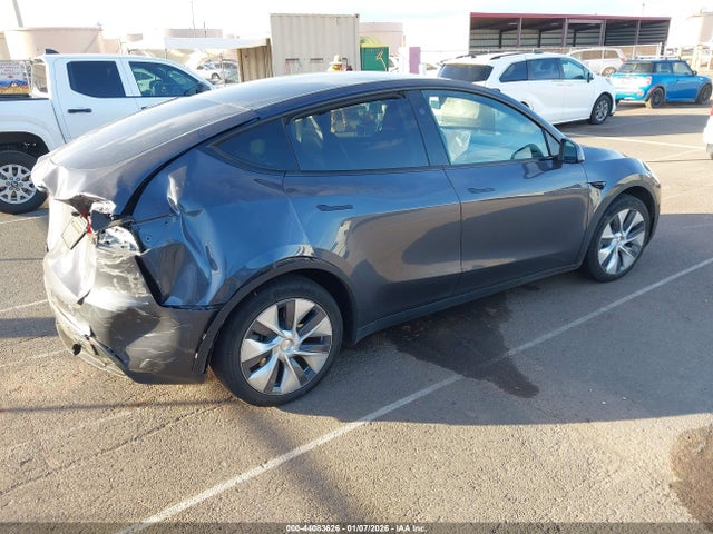 2023 TESLA MODEL Y 7SAYGDEE2PF898111 Photo 3
