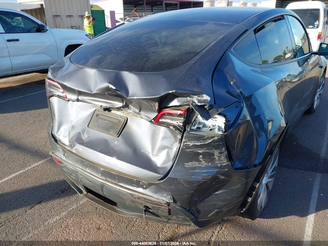 2023 TESLA MODEL Y 7SAYGDEE2PF898111 Photo 5