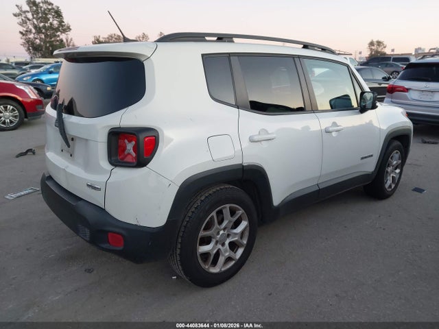 ZACCJABT3FPB96736 Jeep Renegade Latitude