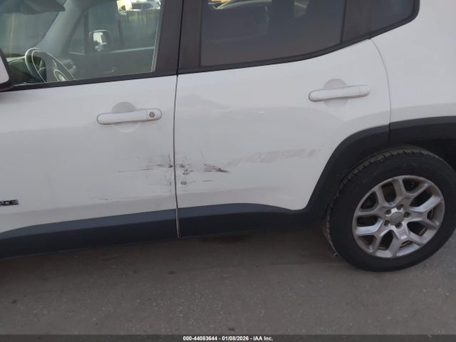 ZACCJABT3FPB96736 Jeep Renegade Latitude