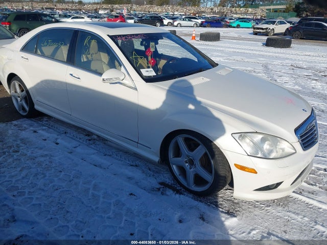 2009 MERCEDES-BENZ S 550 WDDNG86X99A266389