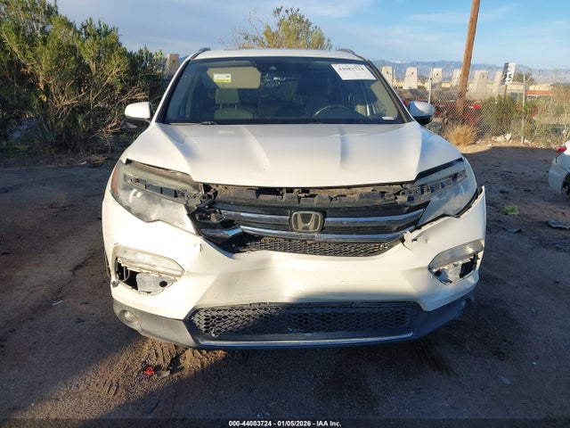 Honda Pilot Touring 2017 5FNYF6H92HB017760 Image 12
