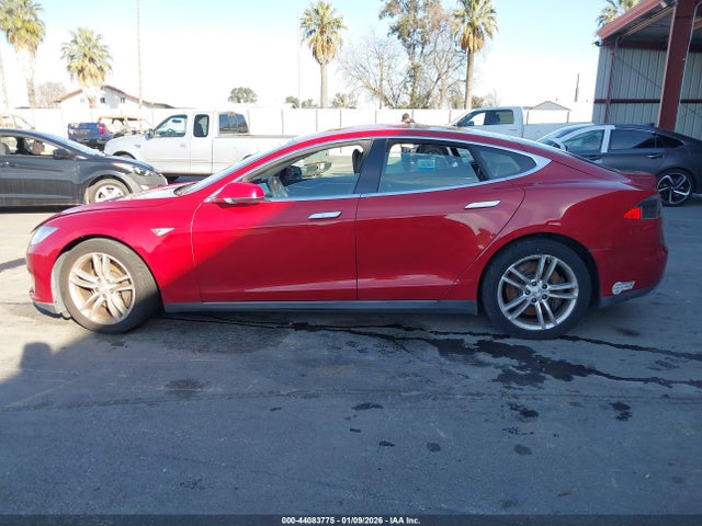 Продаж на аукціоні авто 2013 Tesla Model S, vin: 5YJSA1AC3DFP10926, номер лоту: 44083775