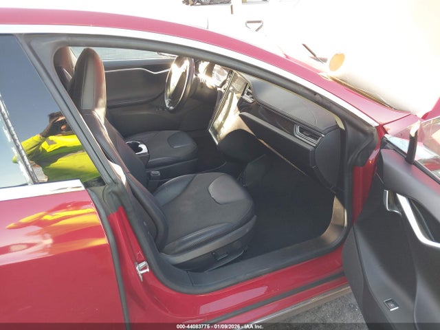 Продаж на аукціоні авто 2013 Tesla Model S, vin: 5YJSA1AC3DFP10926, номер лоту: 44083775