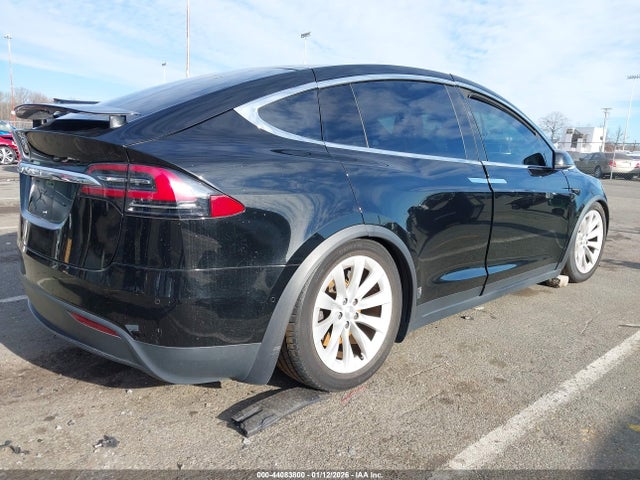 2017 TESLA MODEL X 5YJXCBE20HF046064 Photo 3