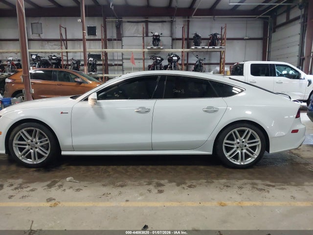Продажа на аукционе авто 2016 Audi A7 3.0t Premium Plus, vin: WAUWGAFC0GN038416, номер лота: 44083820