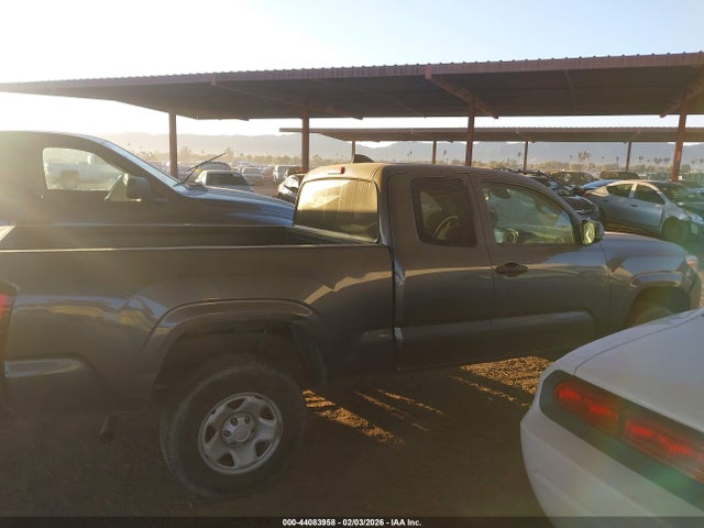 3TYRX5GN9NT049725 Toyota Tacoma Sr
