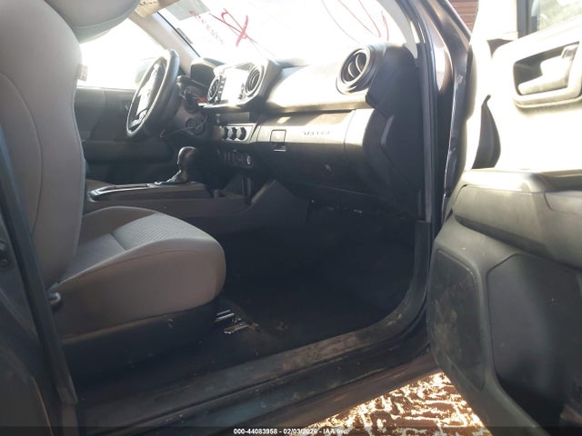 3TYRX5GN9NT049725 Toyota Tacoma Sr