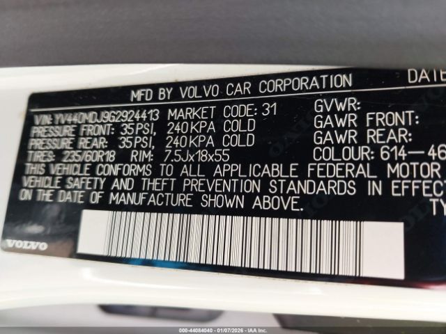 2016 VOLVO XC60 YV440MDJ9G2924413 Photo 8