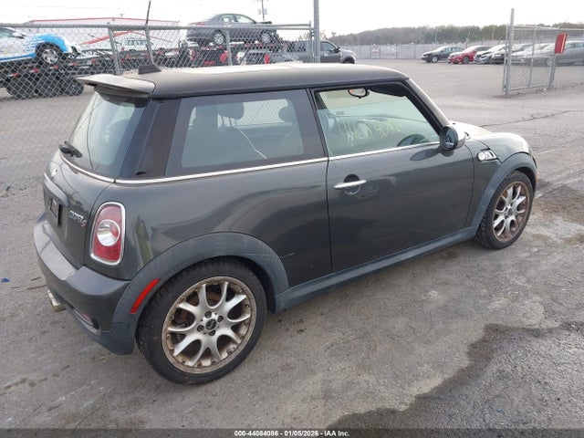2011 MINI COOPER S WMWSV3C5XBTY20250 Photo 3