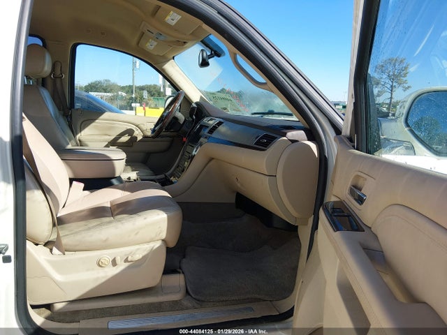 2010 CADILLAC ESCALADE 1GYUKAEF3AR100972 Photo 4