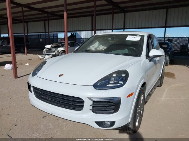 2017 PORSCHE CAYENNE WP1AA2A21HKA84809 Photo 1
