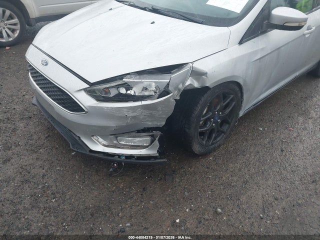Ford Focus 2016 1FADP3F23GL372955 Image 6