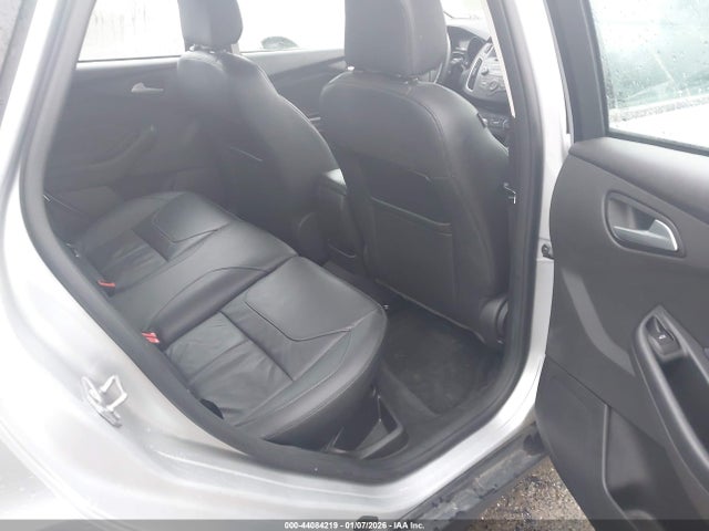 Ford Focus 2016 1FADP3F23GL372955 Image 8