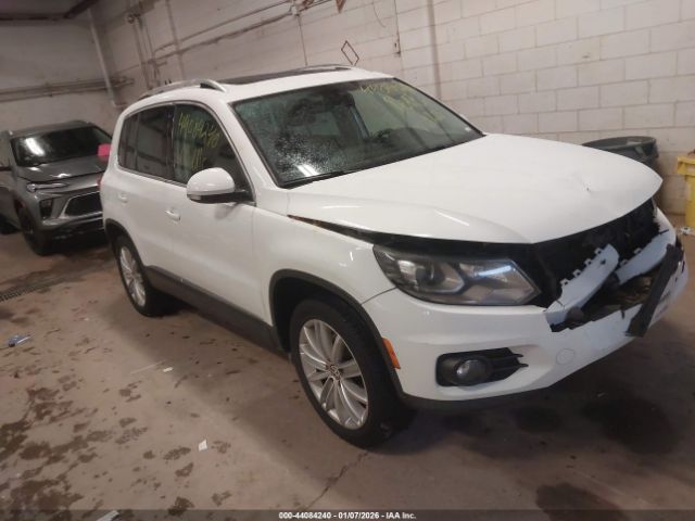 2016 VOLKSWAGEN TIGUAN WVGBV7AX7GW543282