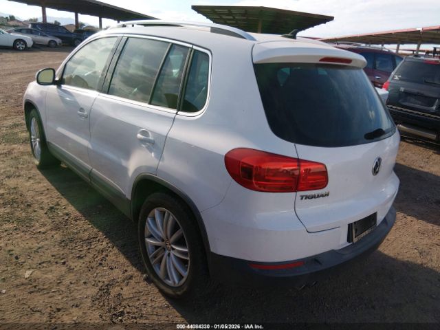 2012 VOLKSWAGEN TIGUAN WVGAV7AX1CW514768 Photo 2