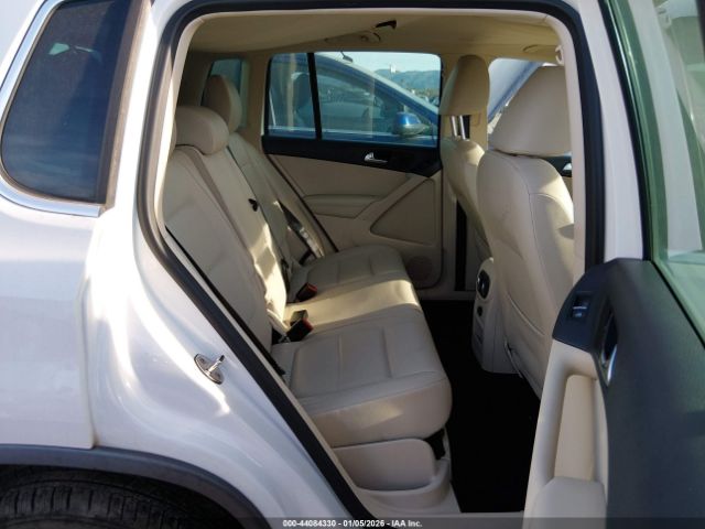 2012 VOLKSWAGEN TIGUAN WVGAV7AX1CW514768 Photo 7