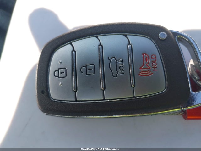 KMHDH4AE4EU127535 Hyundai Elantra Limited