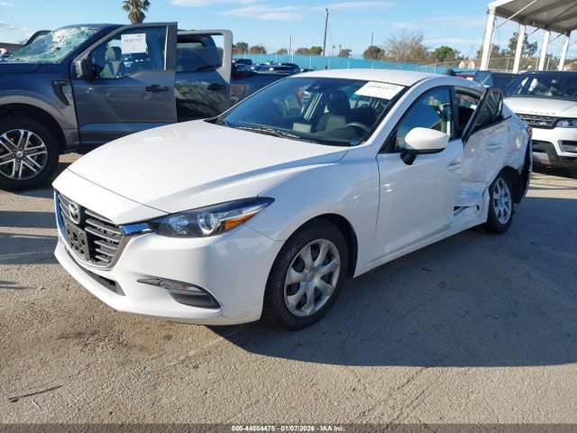 3MZBN1U75JM176948 Mazda Mazda3 Sport