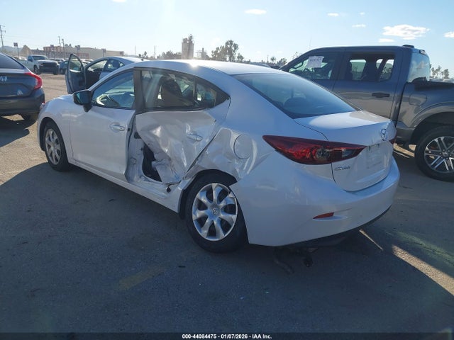 3MZBN1U75JM176948 Mazda Mazda3 Sport