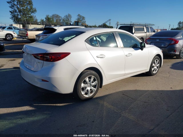 3MZBN1U75JM176948 Mazda Mazda3 Sport