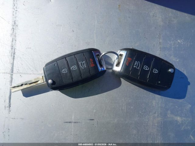 2017 KIA SORENTO 5XYPG4A3XHG217913 Photo 10