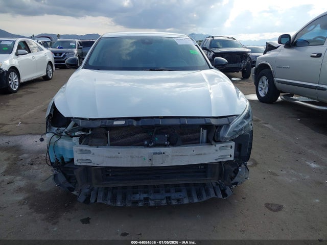 1N4BL4CV8NN372331 Nissan Altima Sr Fwd