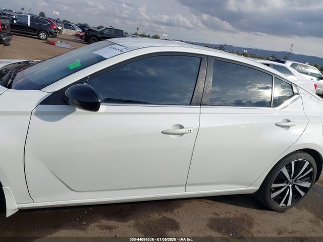 1N4BL4CV8NN372331 Nissan Altima Sr Fwd